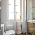 Holiday home Maison Clim Jardin Parking Centre 8 Personnes 4