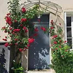 Maison Clim Jardin Parking Centre 8 Personnes 4 Holiday home